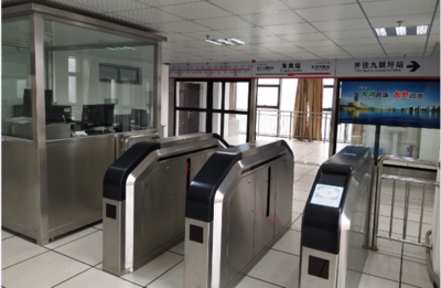 探索未知，便捷通行——实验室介绍与票务服务指南